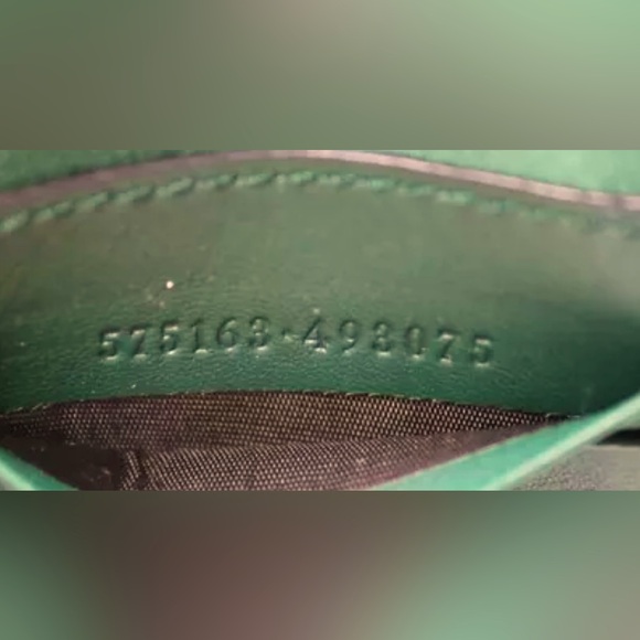 Velvet Gucci Marmont Bucket Bag - Picture 6 of 10